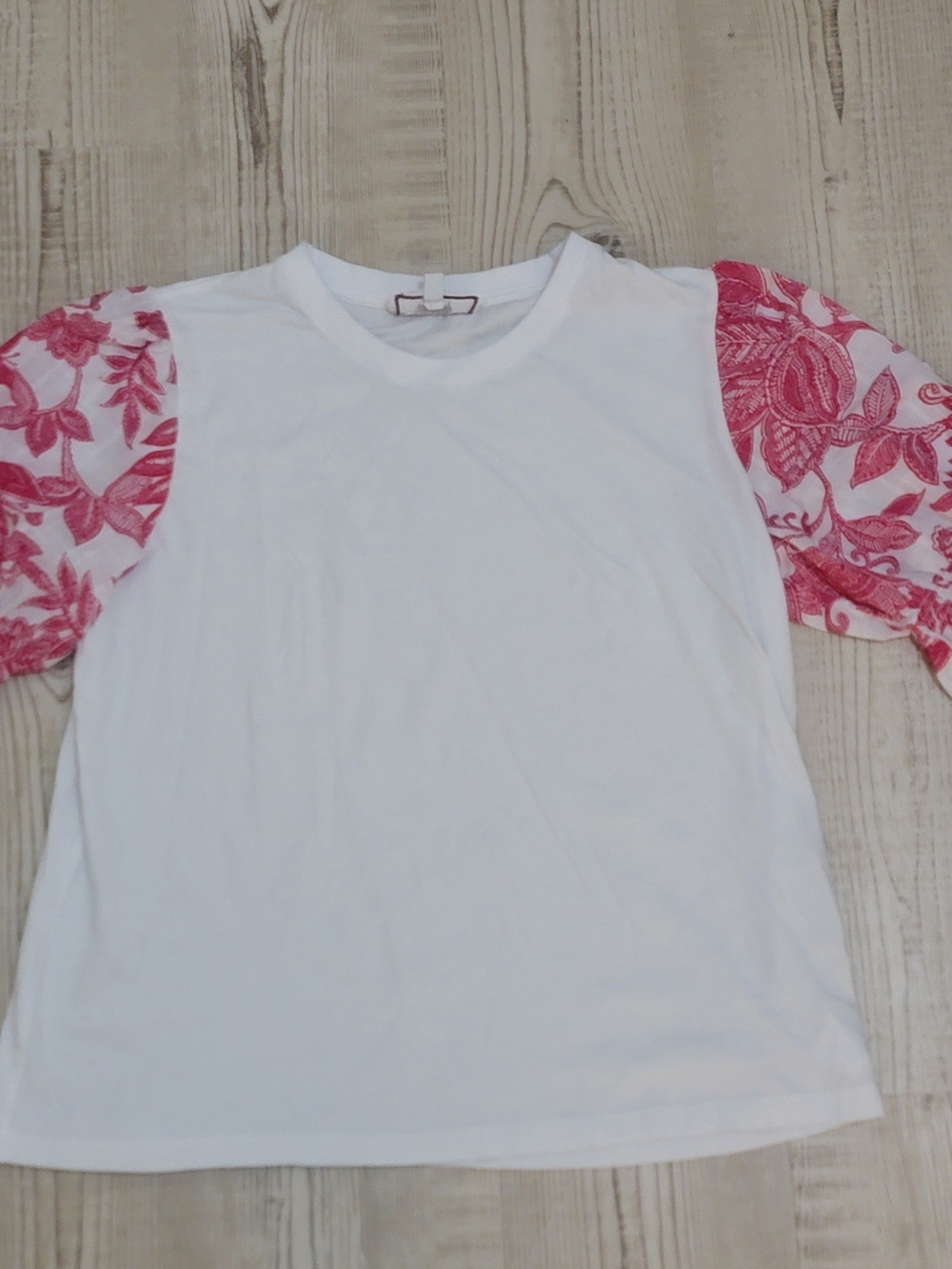 Johnny Was White Tee with Pink Floral Short Sleeves Medium Boho Spring Summer